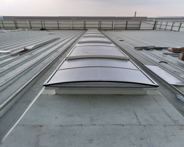 圓拱型通風(fēng)天窗